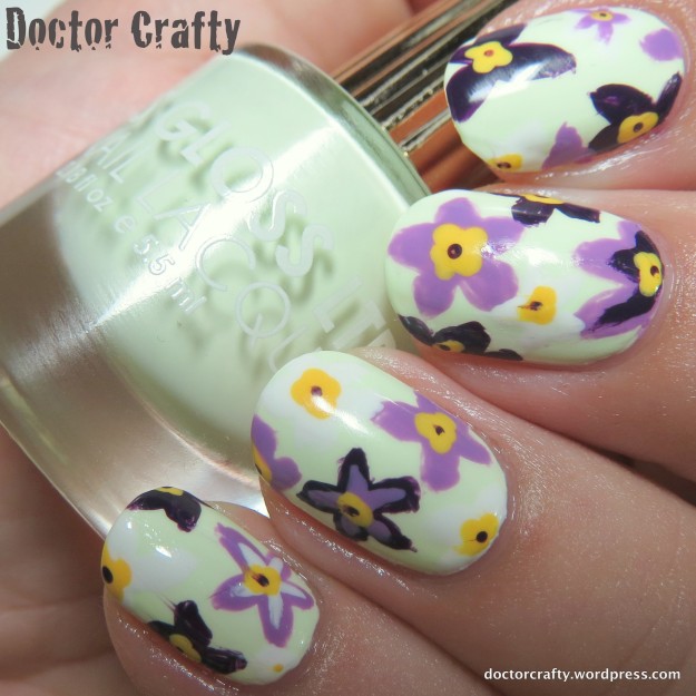 Spring floral manicure